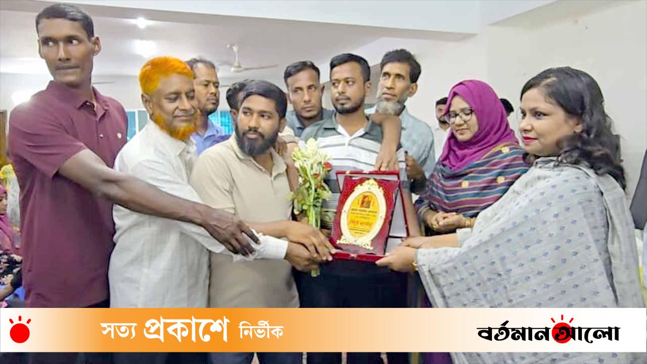 নাটোরে উপজেলা কৃষি অফিসার শারমিন সুলতানার বিদায়ী সংবর্ধনা