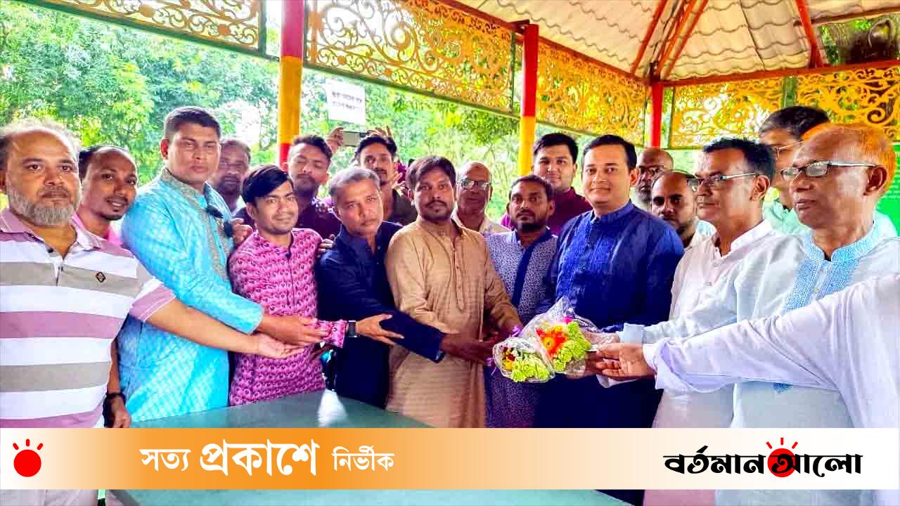 রাজশাহী বরেন্দ্র প্রেসক্লাবের নবনির্বাচিত কমিটিকে বর্ণাঢ্য সংবর্ধনা