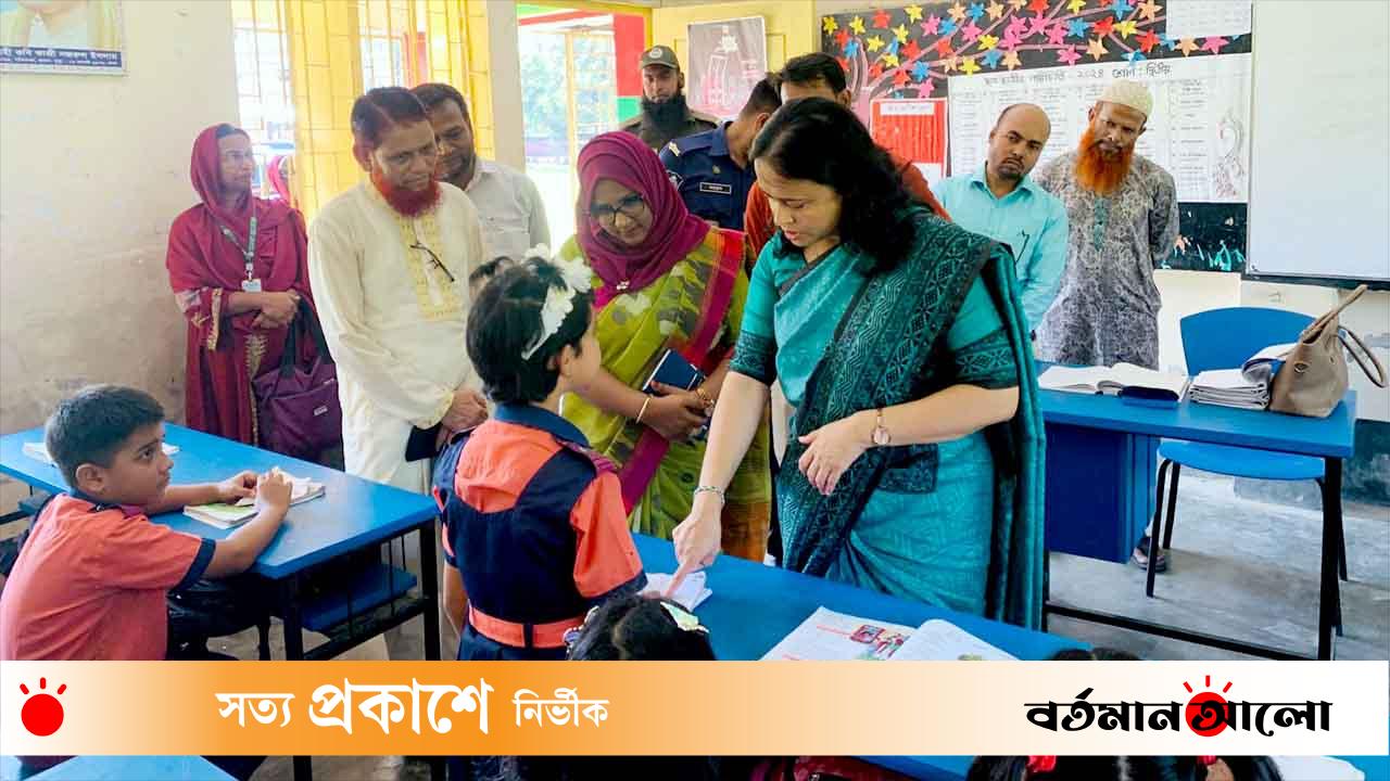 বড়াইগ্রাম উপজেলা পরিদর্শন করলেন জেলা প্রশাসক আসমা শাহীন