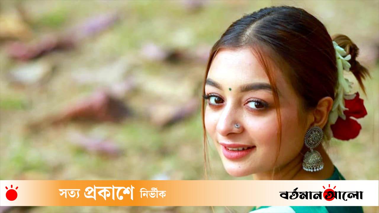 স্বপ্নপথে এগিয়ে নৌবাহিনী কলেজ ঢাকার মনিকা