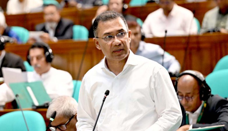 জরুরি সেবায় নিয়োজিতদের জ্বালানি তেলের রেশনিং তুলে নেওয়া হয়েছে: প্রধানমন্ত্রী