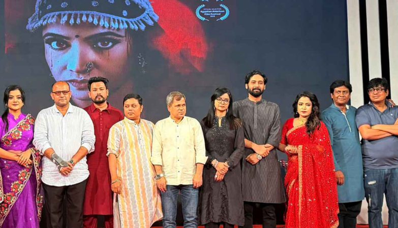 পয়লা মে প্রেক্ষাগৃহে আসছে ‘আতরবিবিলেন’