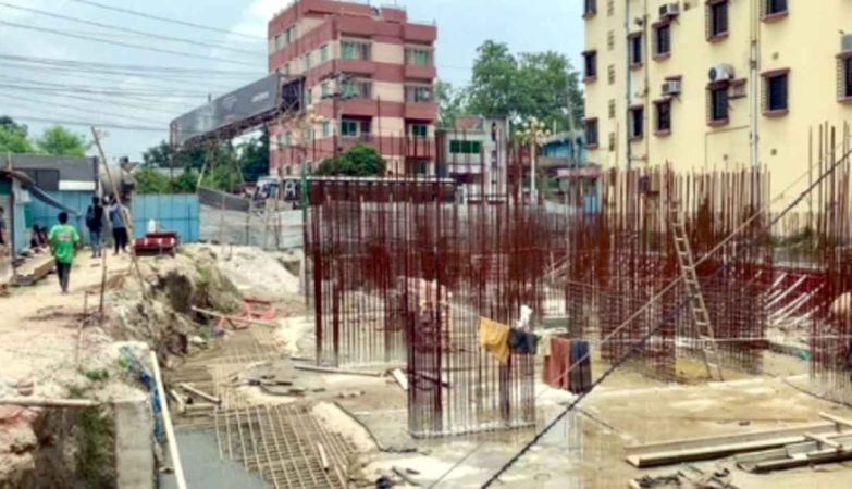 রাজশাহীতে বহুতল ভবন নির্মাণে অনিয়ম : পাওনা চাওয়ায় হোটেল মালিককে লাঞ্ছনার অভিযোগ