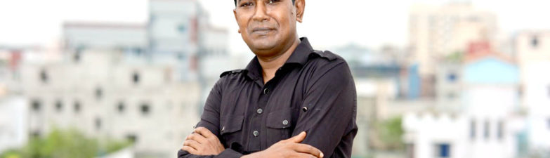 বিশ্বকাপ ফুটবল নিয়ে পলাশ মণি দাসের ‘ফুটবল যুদ্ধ’