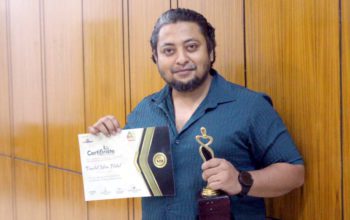 শ্রেষ্ঠ নাট্যকারের সম্মাননা পেলেন ফরিদুল ইসলাম রুবেল