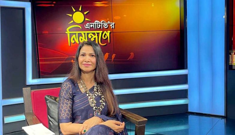 গায়িকা থেকে নির্মাতা নাজনীন হাসান খান